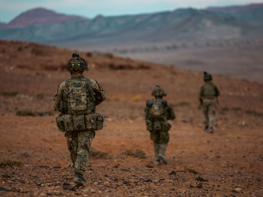 Soldiers on Patrol Photo Print – British Army Patrol Wall Art, Military Decor Posters, Prints, & Visual Artwork Hampshire Prints 6 x 4 No Frame No