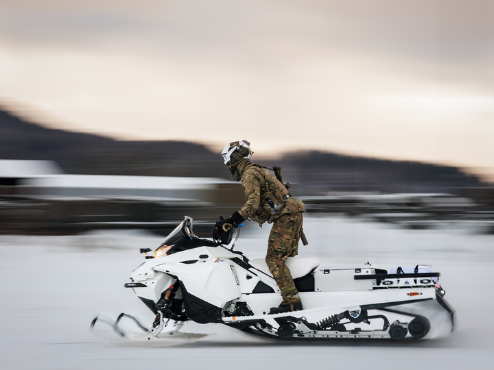 Royal Marine Commando Rides a Snowmobile Norway 2026 Photo Print 45 Commando Wall Art Military Decor Posters, Prints, & Visual Artwork Hampshire Prints 6 x 4 No Frame No