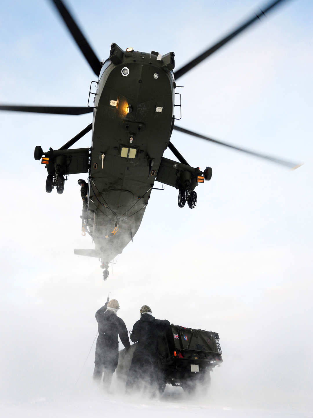 Sea King Mk4 Helicopter load lifting 2012 Photo Print - Royal Navy Aircraft Posters, Prints, & Visual Artwork Hampshire Prints 6 x 4 No Frame No