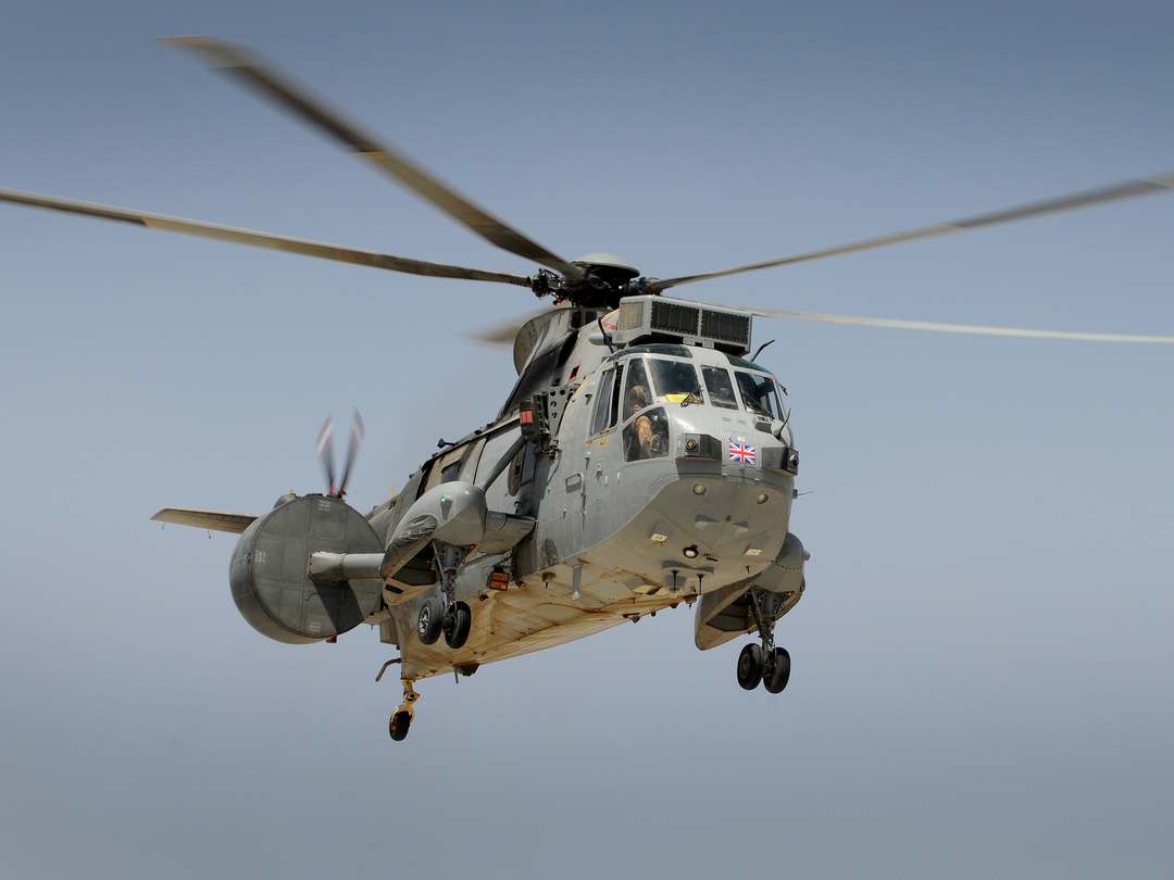 Sea King Helicopter Flying Over Afghanistan 2011 Photo Print - Royal Navy Aircraft Posters, Prints, & Visual Artwork Hampshire Prints 6 x 4 No Frame No