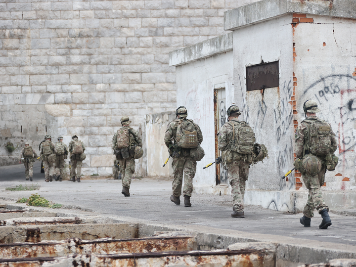 Royal Yeomanry Soldier on Exercise in Gibraltar Photo Print - British Army