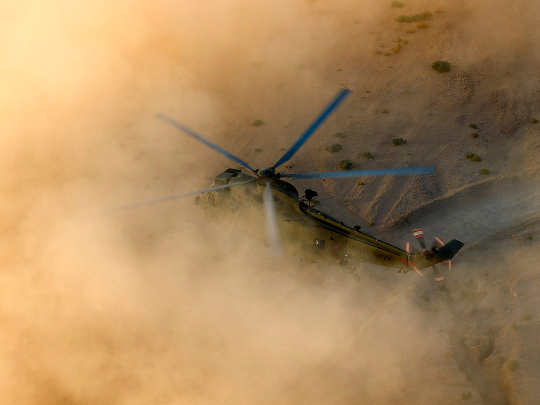 Sea King Helicopter Landing in the Desert 2013 Photo Print - Royal Navy Aircraft Posters, Prints, & Visual Artwork Hampshire Prints 6 x 4 No Frame No