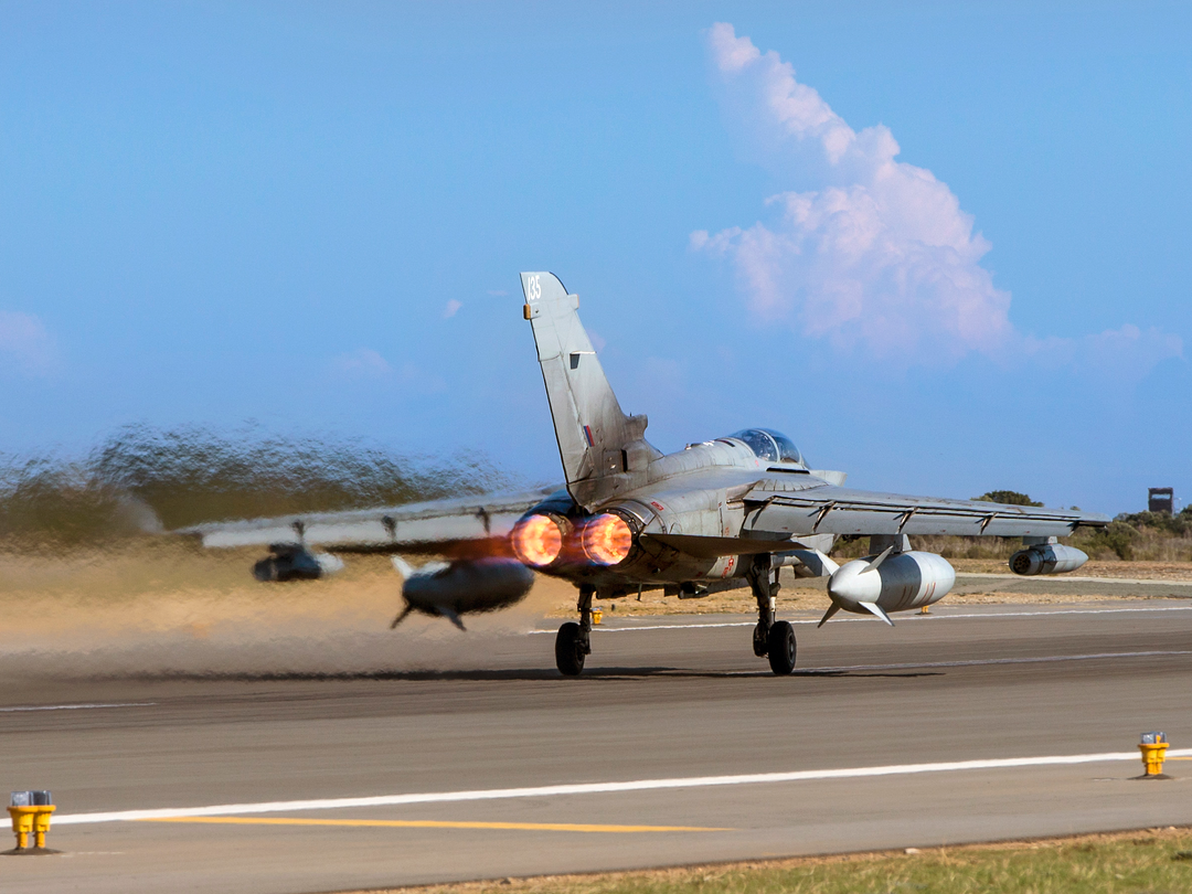 RAF Tornado GR4 Taking off Royal Air Force Aircraft Photo Print Wall Art Aviation Decor UK Posters, Prints, & Visual Artwork Hampshire Prints 6 x 4 No Frame No