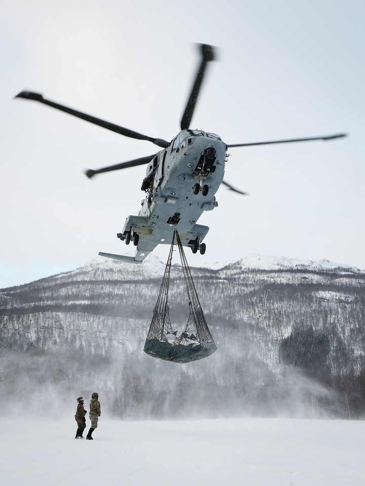 Merlin MK4 Helicopter lifting Norway 2026 Royal Navy Aircraft Wall Art Naval Decor UK Marines Commando Military Photo Print Posters, Prints, & Visual Artwork Hampshire Prints 6 x 4 No Frame No