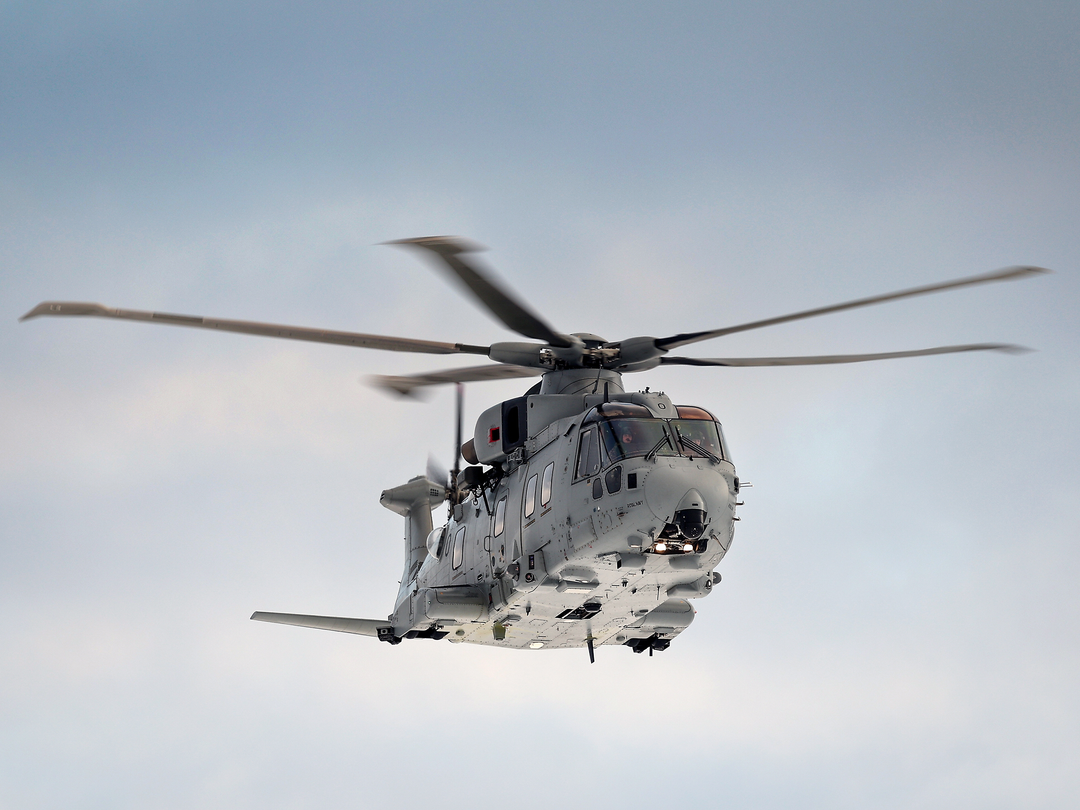 Merlin MK4 Helicopter Front View in Flight 2026 Royal Navy Aircraft Photo Print Wall Art Naval Decor UK Posters, Prints, & Visual Artwork Hampshire Prints 6 x 4 No Frame No
