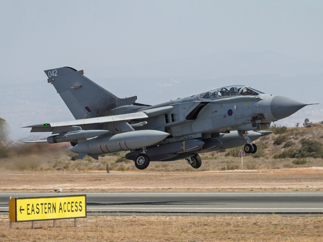 RAF Tornado GR4 903 Expeditionary Air Wing Photo Print - Royal Air Force Aircraft Hampshire Prints 6 x 4 No Frame No