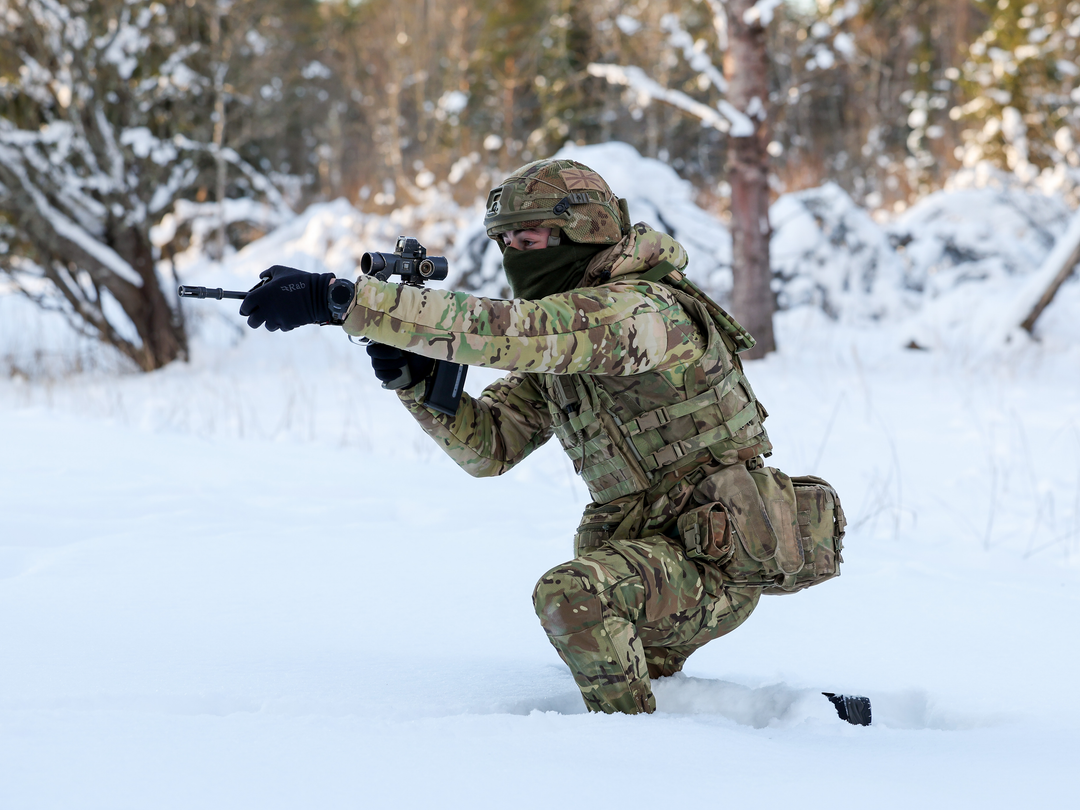 Soldier Aims His Weapon in the snow British Army Photo Print Wall Art UK Military Decor Posters, Prints, & Visual Artwork Hampshire Prints 6 x 4 No Frame No