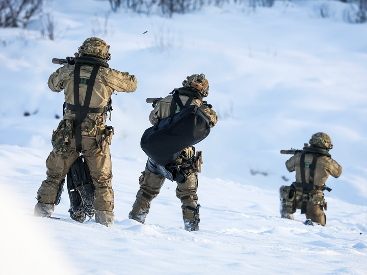 Royal Marines beach assault live firing Photo Print 30 Commando Wall Art Military Decor UK Poster Posters, Prints, & Visual Artwork Hampshire Prints 6 x 4 No Frame No