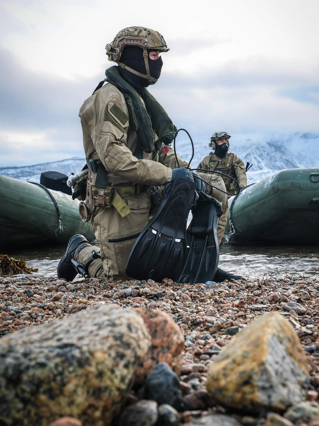 Royal Marine Kneeling with Flippers During beach assault 30 Commando Wall Art Military Decor UK Marines Photo Print Posters, Prints, & Visual Artwork Hampshire Prints 6 x 4 No Frame No