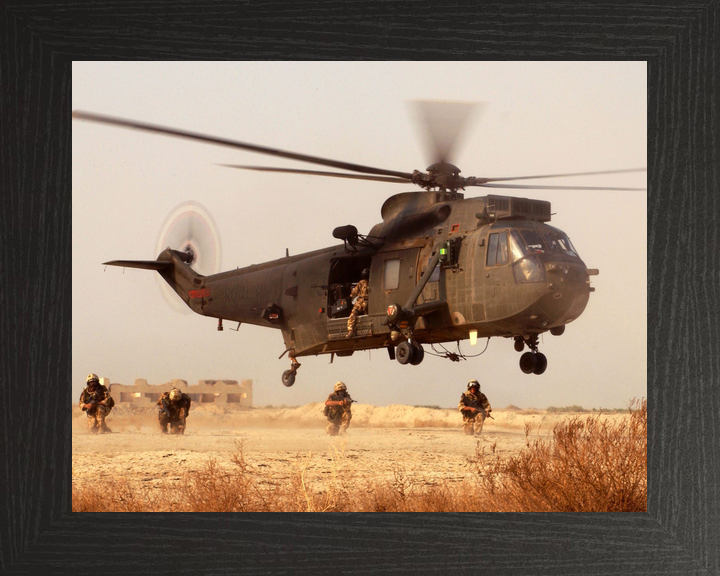 Royal Navy Sea King HC4 846 NAS Army Patrol Basra July 2003