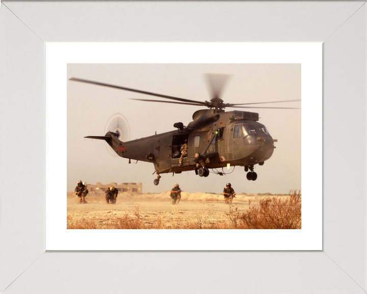 Royal Navy Sea King HC4 846 NAS Army Patrol Basra July 2003