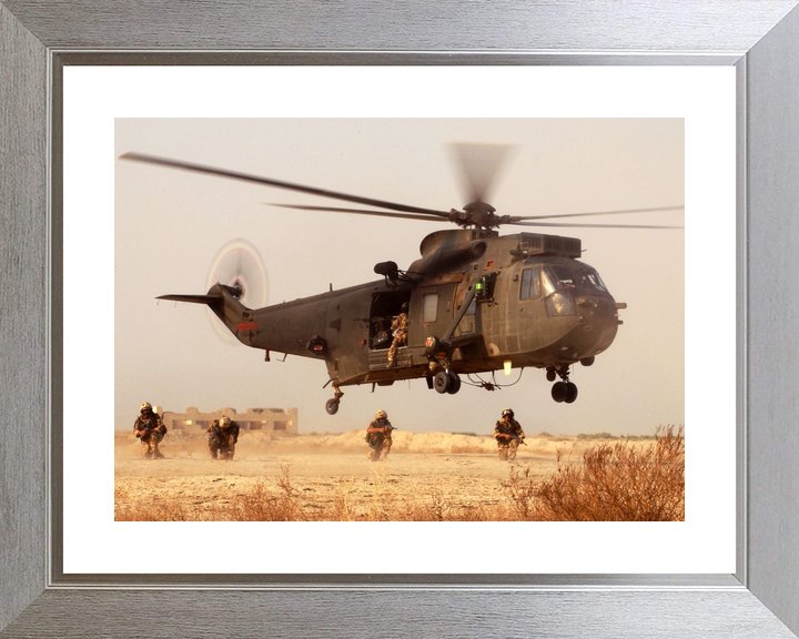 Royal Navy Sea King HC4 846 NAS Army Patrol Basra July 2003