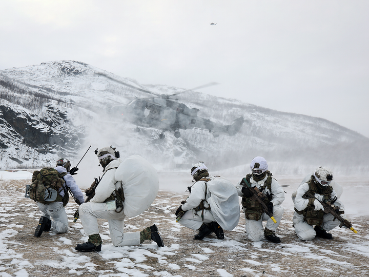 Royal Marines With Wildcat Helicopter in Norway Photo Print 40 Commando Wall Art Military Decor Posters, Prints, & Visual Artwork Hampshire Prints 6 x 4 No Frame No