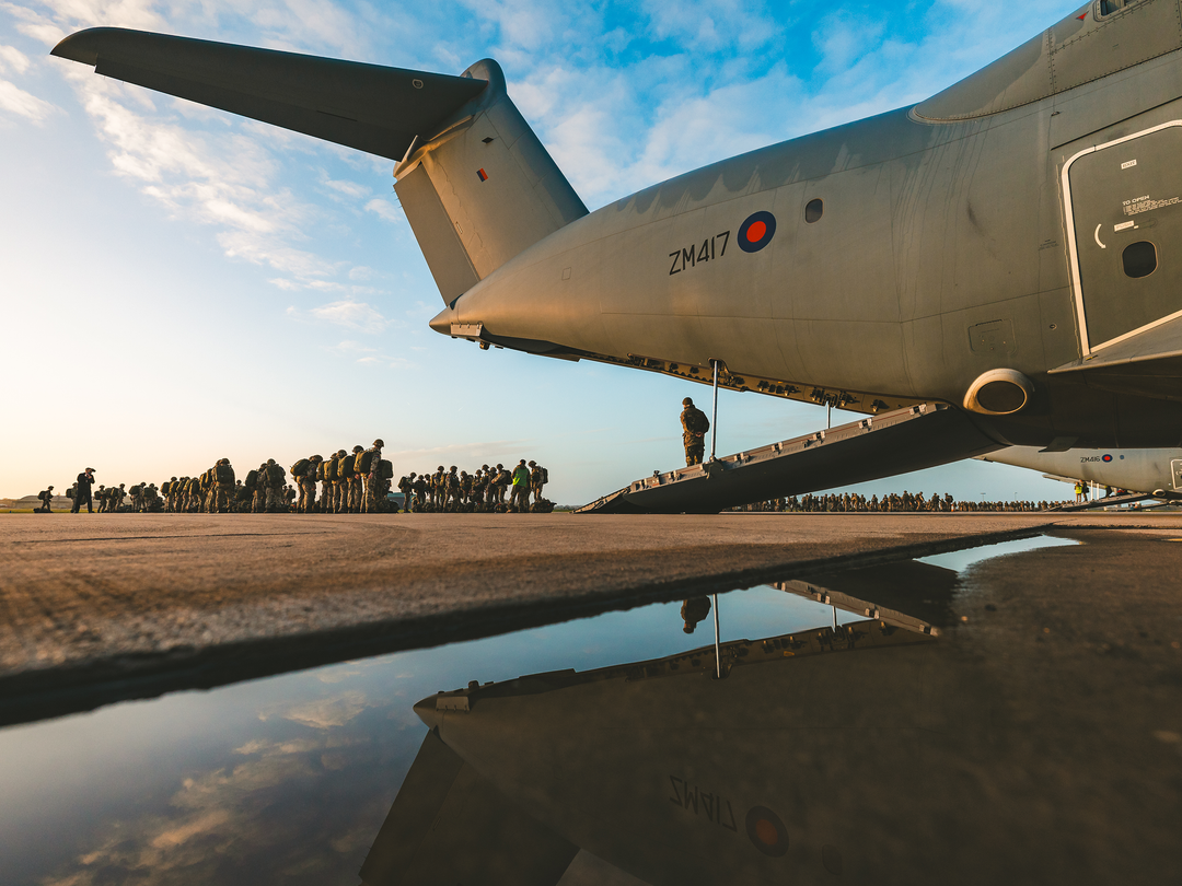 British Army 16 Air Assault Brigade Board an RAF A400M Photo Print Wall Art Military Decor Posters, Prints, & Visual Artwork Hampshire Prints 6 x 4 No Frame No