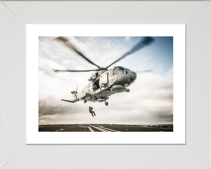 Royal Navy Merlin 829 NAS Winching HMS St Albans c2017