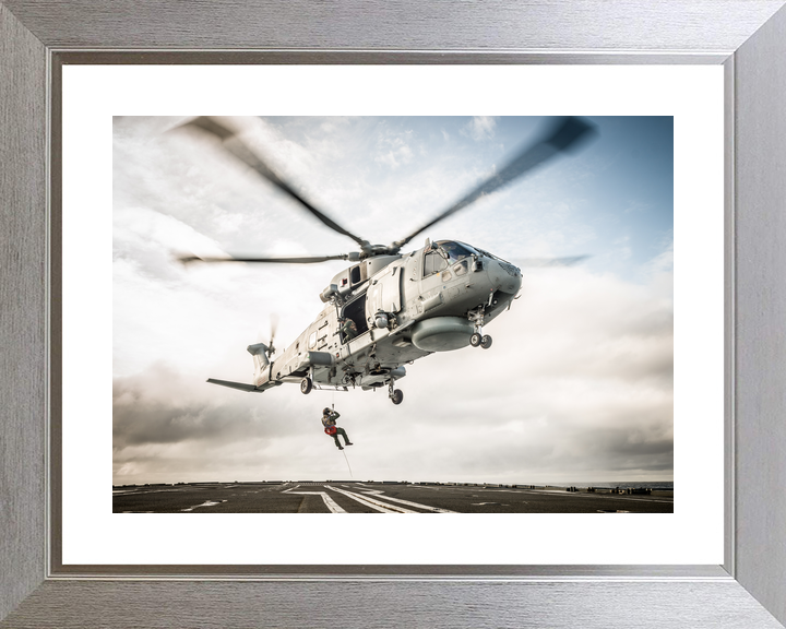 Royal Navy Merlin 829 NAS Winching HMS St Albans c2017