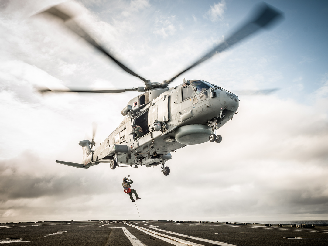 Royal Navy Merlin 829 NAS Winching HMS St Albans c2017