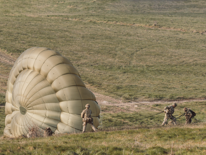 British Army Paratroopers Recover Their Canopies Photo Print Wall Art Military Decor Poster Posters, Prints, & Visual Artwork Hampshire Prints 6 x 4 No Frame No