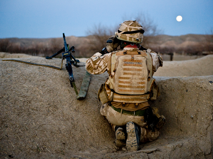 42 Commando Royal Marine on Watch Op Diesel February 2009