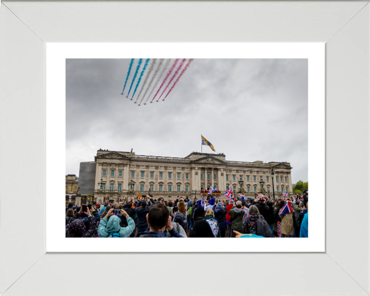 RAF Red Arrows Buckingham Palace flyover Photo Print - Royal Air Force Aircraft Hampshire Prints 10 x 8 White Frame Yes