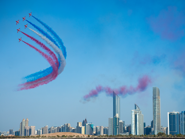 RAF Red Arrows over Abu Dhabi UAE Photo Print - Royal Air Force Aircraft Hampshire Prints 6 x 4 No Frame No