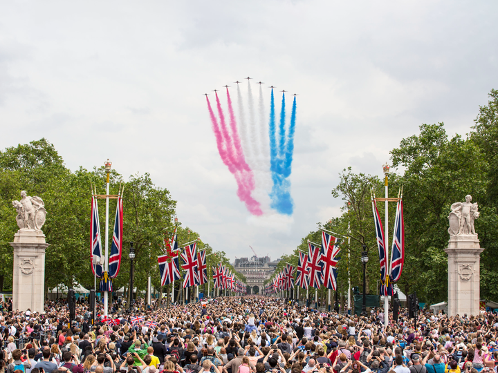 RAF Red Arrows fly over the Mall London Photo Print - Royal Air Force Aircraft Hampshire Prints 6 x 4 No Frame No