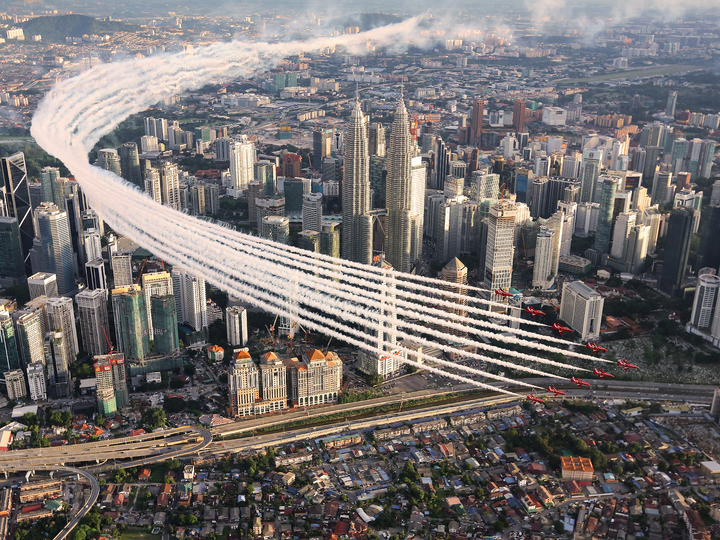 RAF Red Arrows over Kuala Lumpur Photo Print - Royal Air Force Aircraft Hampshire Prints 6 x 4 No Frame No