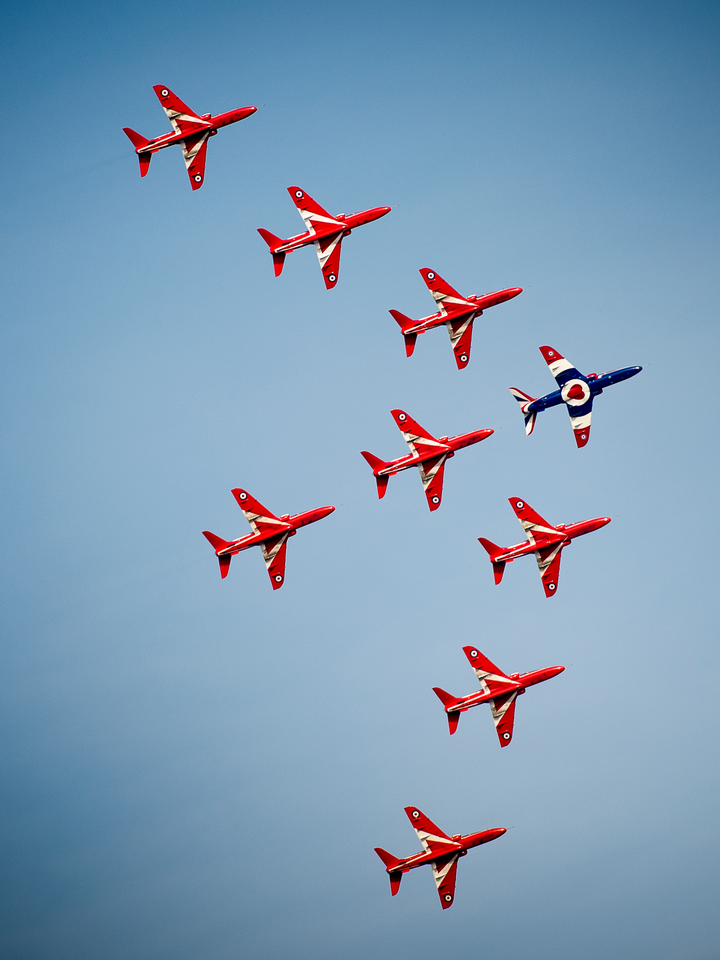 RAF Red Arrows in Formation Photo Print - Royal Air Force Aircraft Hampshire Prints 6 x 4 No Frame No