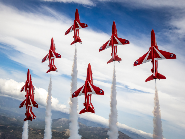RAF Red Arrows Vertical Climb Closeup Photo Print - Royal Air Force Aircraft Hampshire Prints 6 x 4 No Frame No