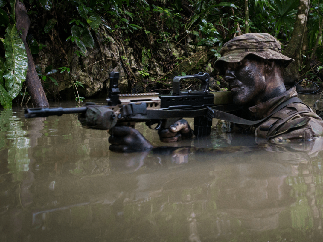 British Army Irish Guards Jungle Wading Belize October 2016