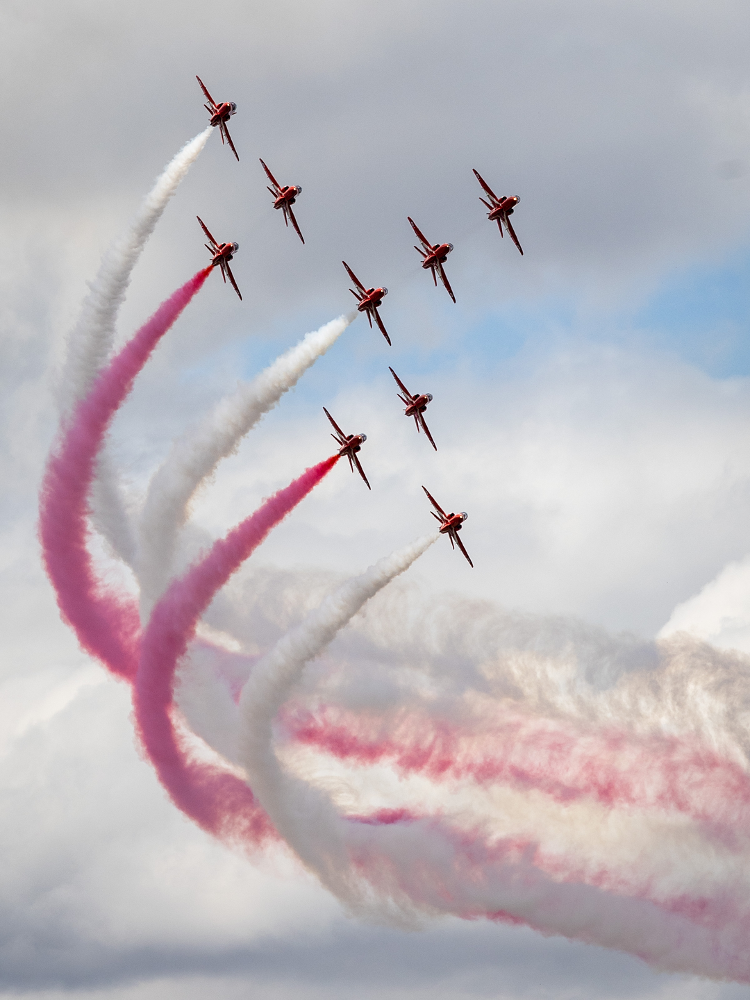 RAF Red Arrows Roll Demo 2025 Photo Print - Royal Air Force Aircraft Hampshire Prints 6 x 4 No Frame No