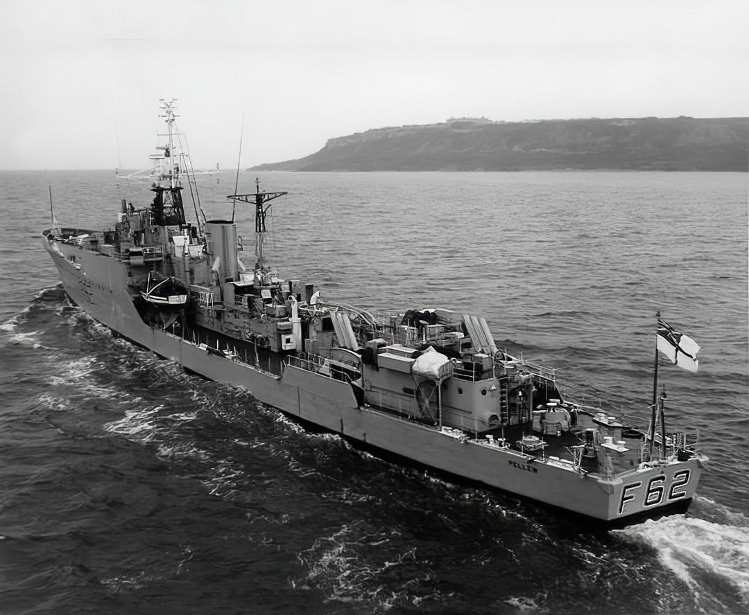 HMS Pellew F62 | Photo Print | Framed Print | Blackwood Class | Frigate | Royal Navy Hampshire Prints
