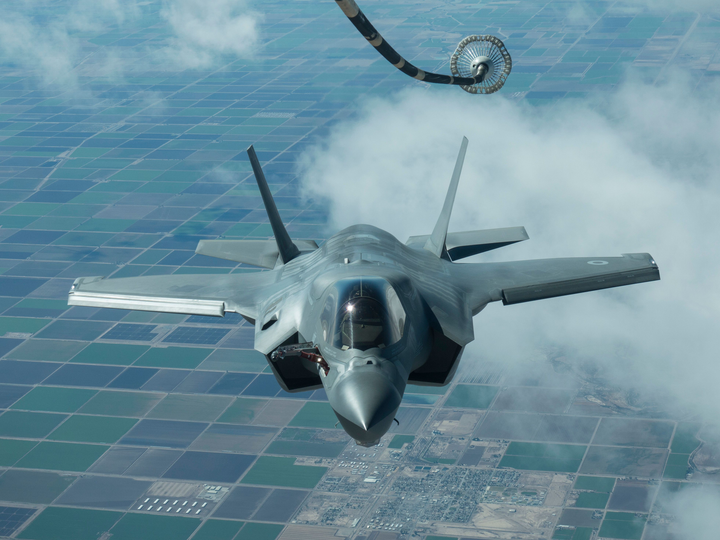 RAF F35B Lightening approaching to refuel Photo Print - Royal Air Force Aircraft Hampshire Prints 6 x 4 No Frame No