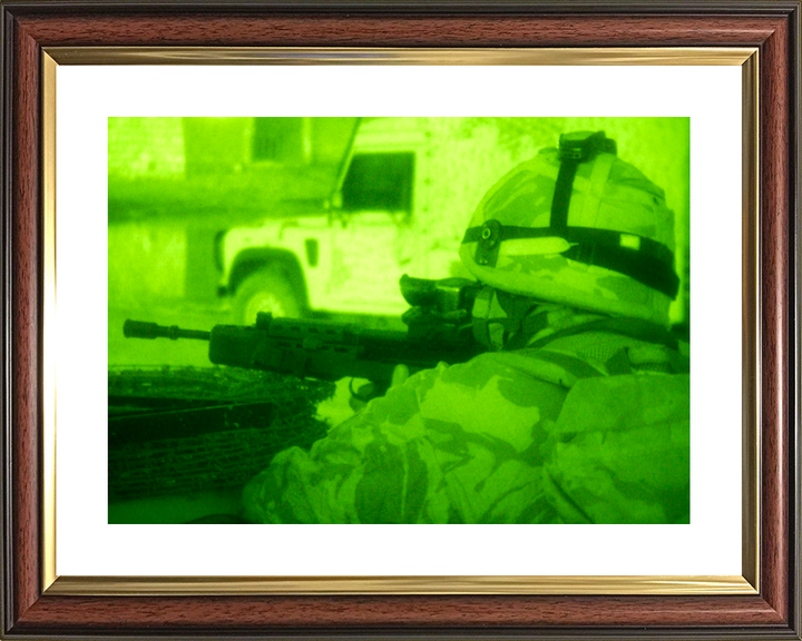 British Army Duke of Wellington's Regiment Night Vision Iraq 2005