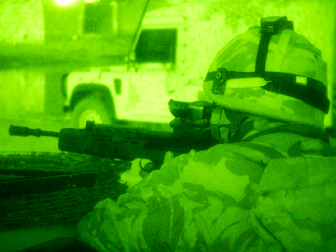 British Army Duke of Wellington's Regiment Night Vision Iraq 2005