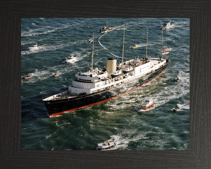 HMY Britannia Royal Yacht December 1997 Photo Print - Posters, Prints, & Visual Artwork - by Hampshire Prints (image 3 of 9)