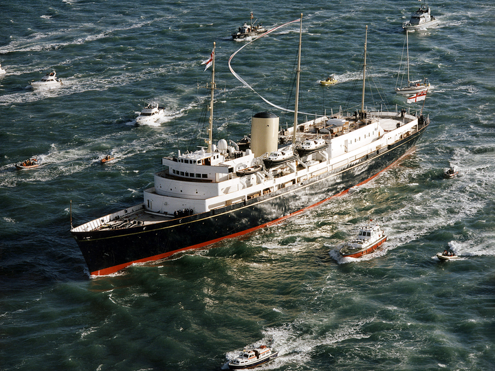 HMY Britannia Royal Yacht December 1997 Photo Print - Posters, Prints, & Visual Artwork - by Hampshire Prints (image 1 of 9)