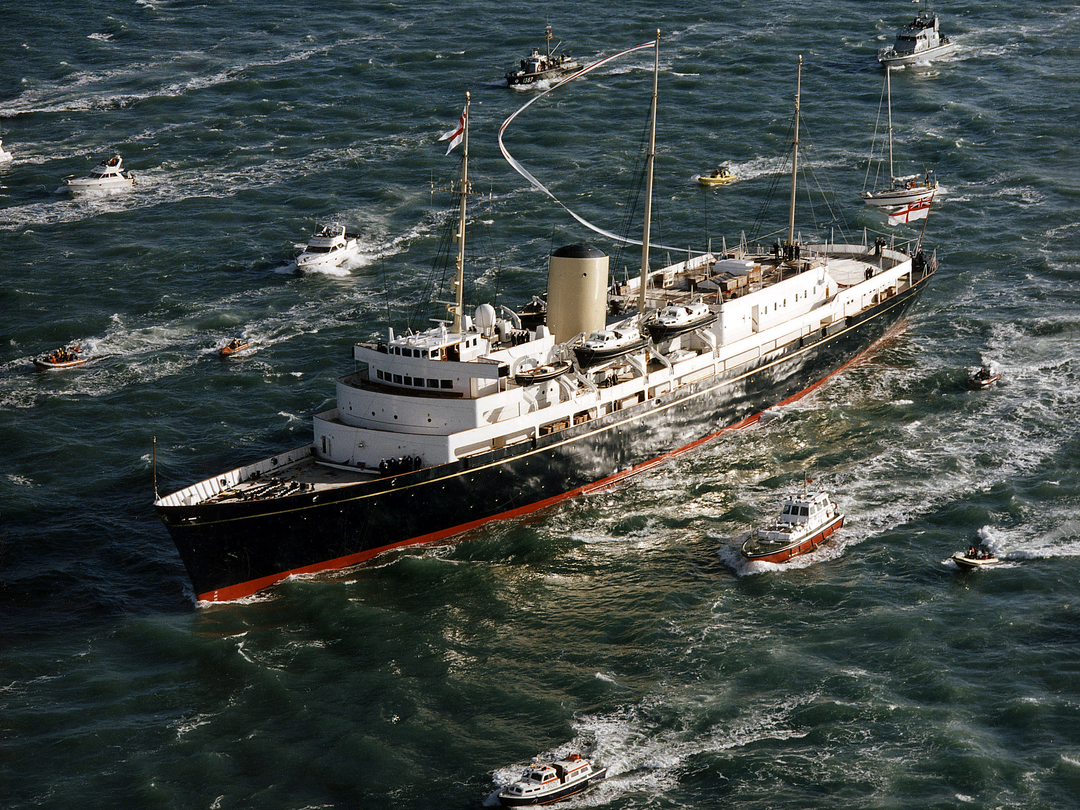 HMY Britannia Photo Print - Paying Off - Royal Navy - Royal Yacht Posters, Prints, & Visual Artwork Hampshire Prints 6 x 4 No Frame No