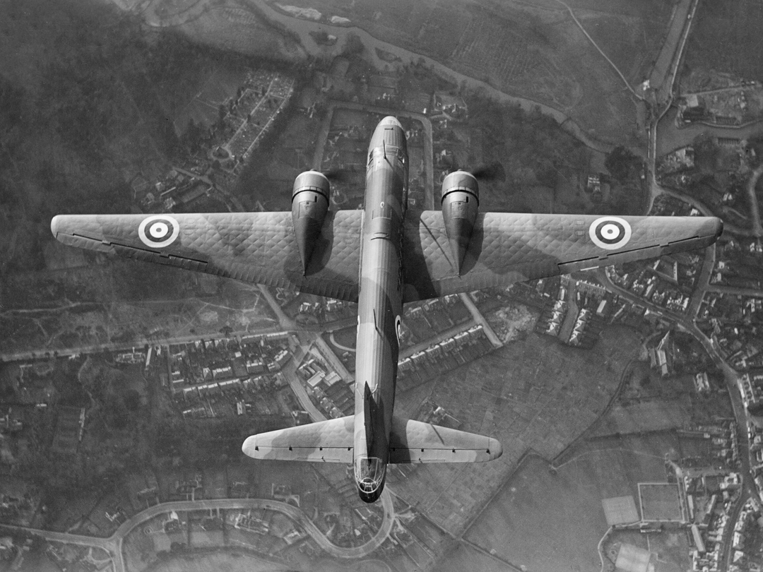 RAF Vickers Wellington bomber in Flight Photo Print Royal Air Force Aircraft Wall Art Aviation Decor Posters, Prints, & Visual Artwork Hampshire Prints 6 x 4 No Frame No