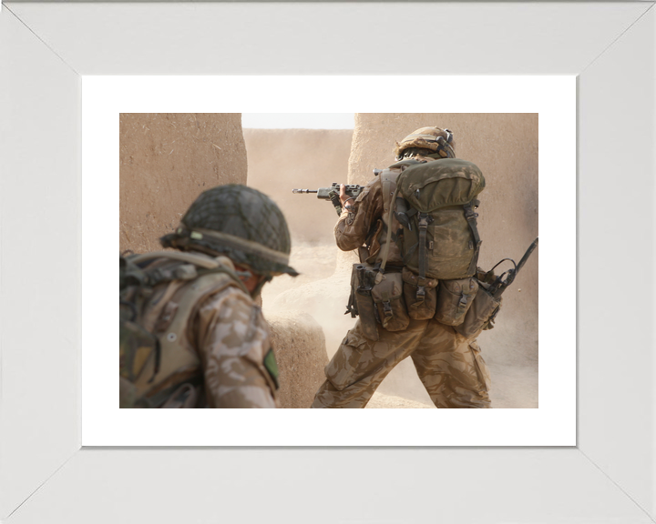 British Army 3 PARA Returns Fire Oqab Tsuka August 2008