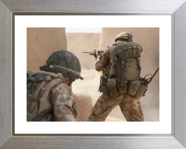 British Army 3 PARA Returns Fire Oqab Tsuka August 2008