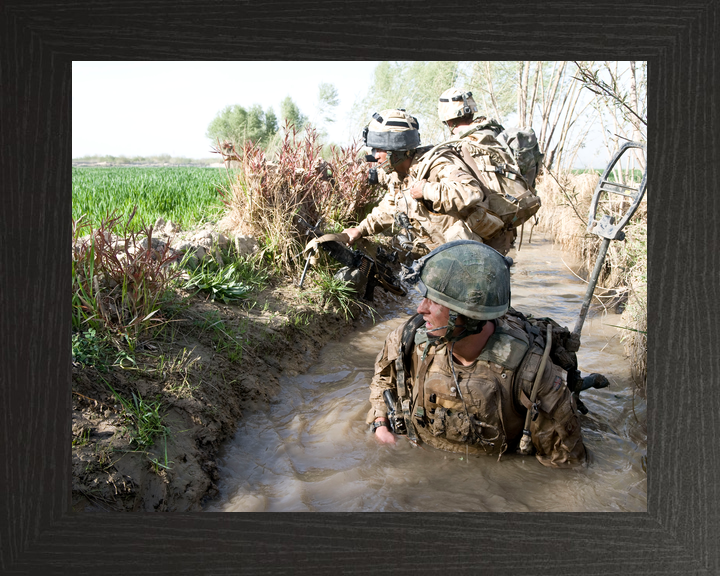 British Army 1 RIFLES Wading Ditch Op Tor Tapus March 2009