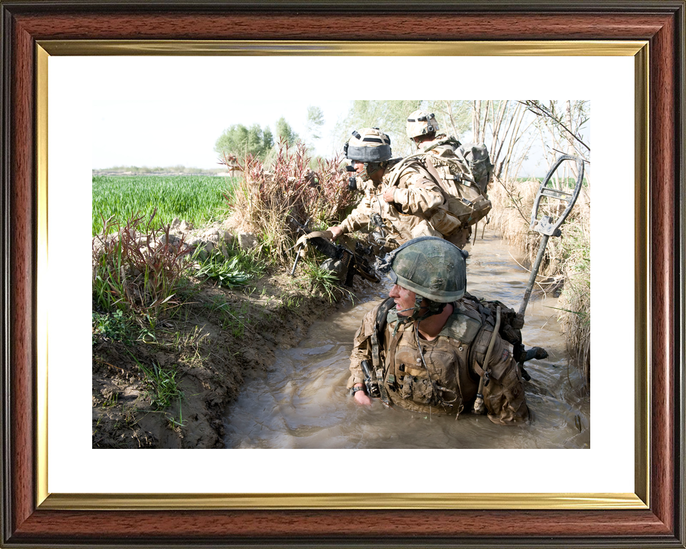 British Army 1 RIFLES Wading Ditch Op Tor Tapus March 2009