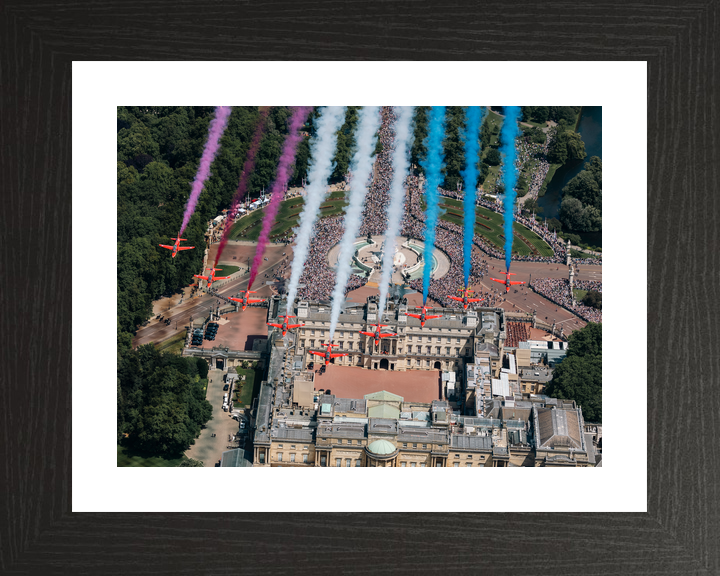 RAF Red Arrows Flyover Buckingham Palace 2026 Photo Print - Posters, Prints, & Visual Artwork - by Hampshire Prints (image 2 of 9)