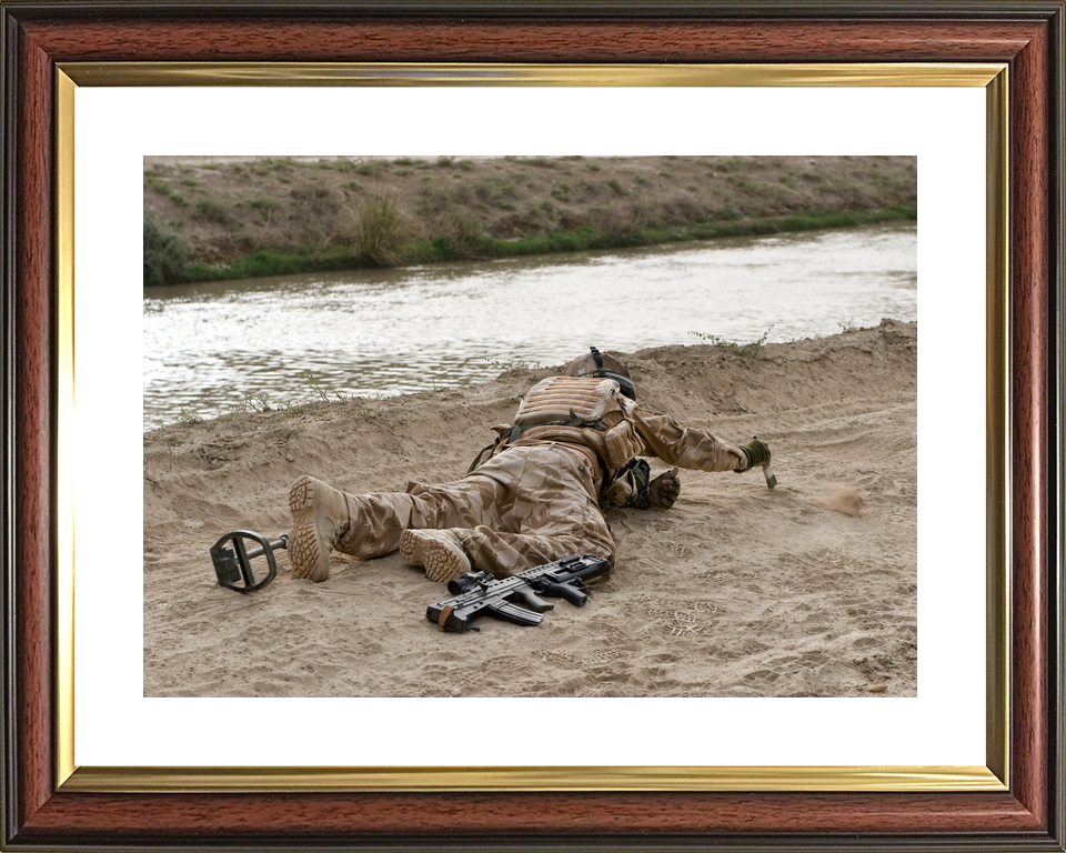 British Army Soldier IED Search Garmsir March 2009