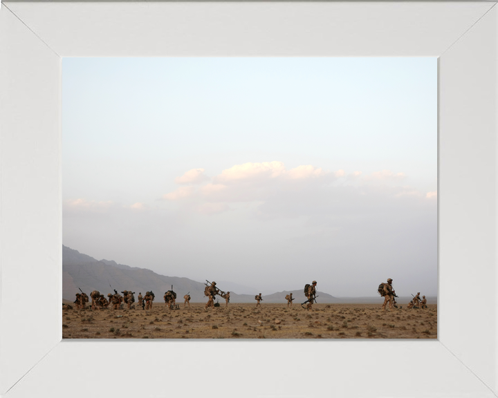 British Army 3 SCOTS Fan Out After Landing Sangin May 2009