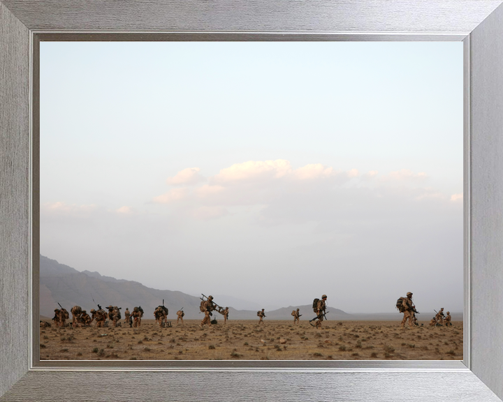 British Army 3 SCOTS Fan Out After Landing Sangin May 2009