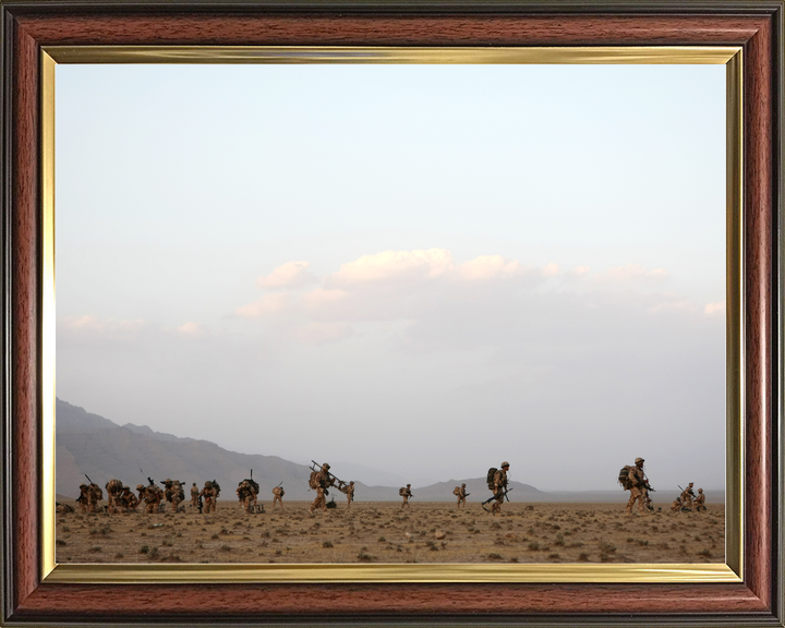 British Army 3 SCOTS Fan Out After Landing Sangin May 2009