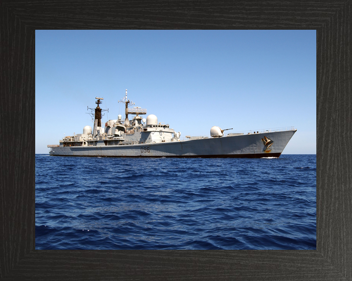 HMS Gloucester (D96) Royal Navy Type 42 Destroyer Low Starboard View Photo Print Wall Art Decor - Posters, Prints, & Visual Artwork - by Hampshire Prints (image 3 of 9)
