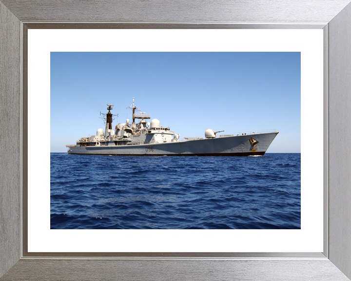 HMS Gloucester (D96) Royal Navy Type 42 Destroyer Low Starboard View Photo Print Wall Art Decor - Posters, Prints, & Visual Artwork - by Hampshire Prints (image 6 of 9)